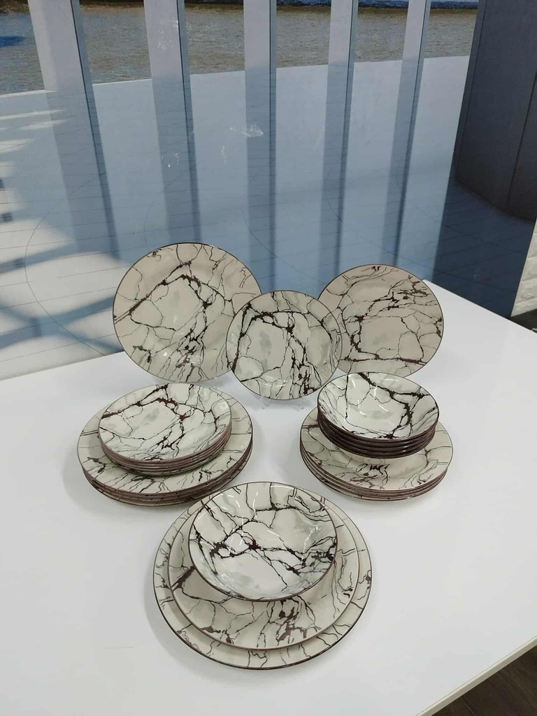 Service Ramadhan 24 pièces 